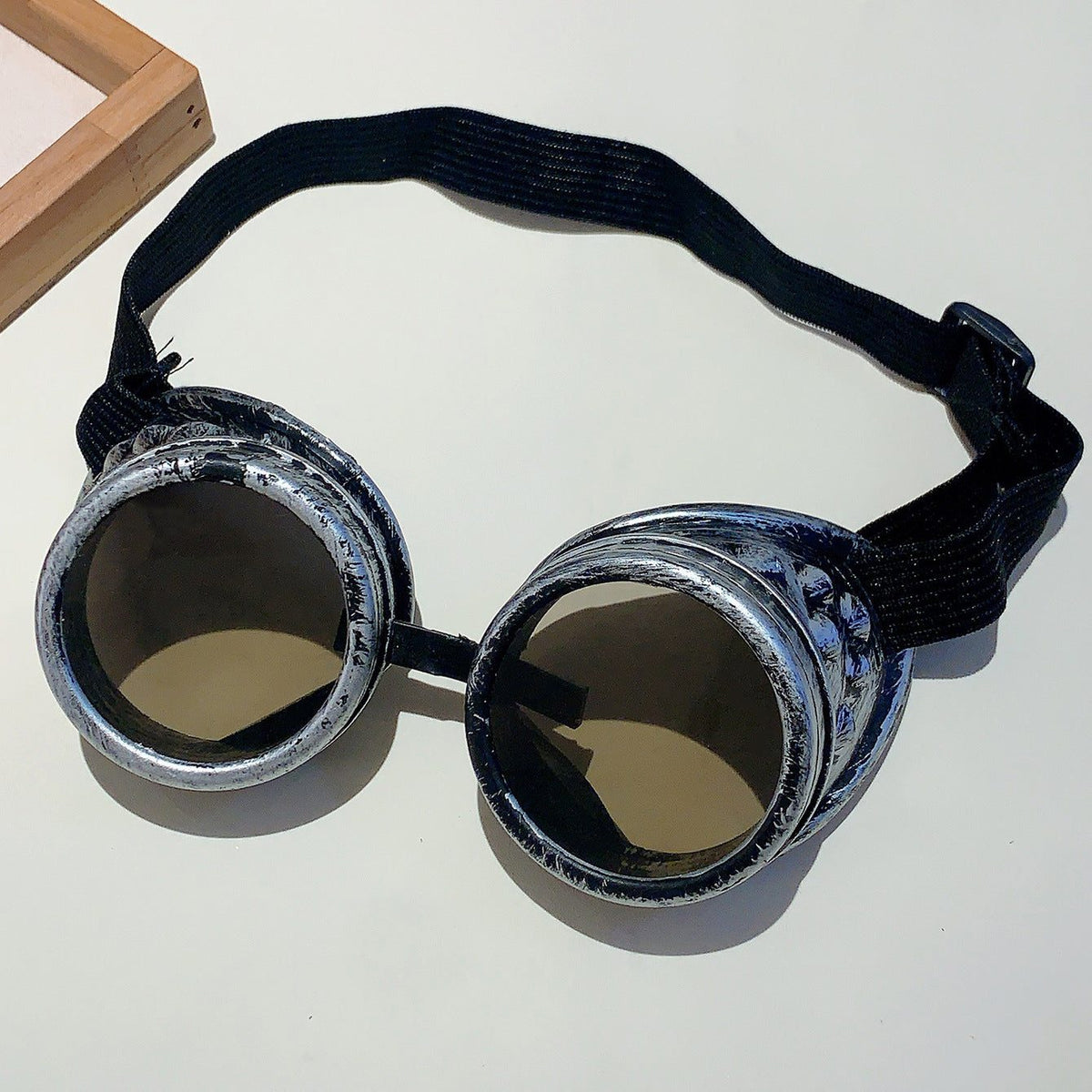 Retro Steampunk Glasses – Halloween Costume & Cosplay Accessory.