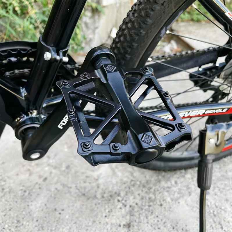 Universal Aluminum Alloy Bike Pedals | MTB & Road.