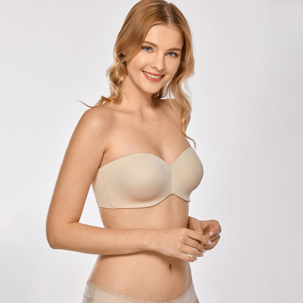 Women's strapless bra with unlined steel rims and reduced chest size