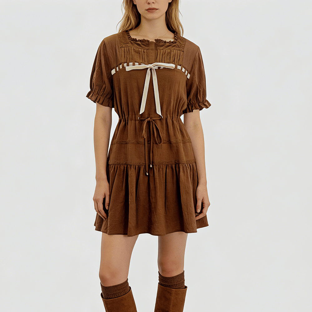 Women's fashionable French-style lace-trimmed velvet bow waist drawstring dress.